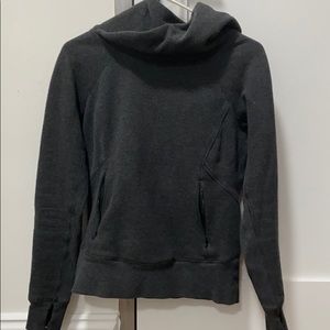 Women’s dark gray size 2 Lululemon sweatshirt